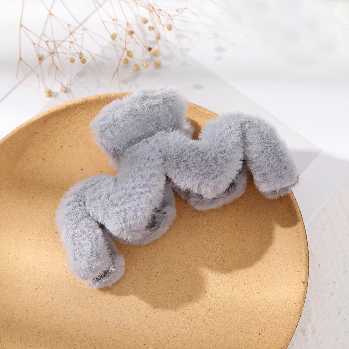 14Cm Large Hair Claw Fashion Plush Big Crab Hair Clip for Women Back Clip for Thick Hair Cute Plush Ponytail Hair Accessories